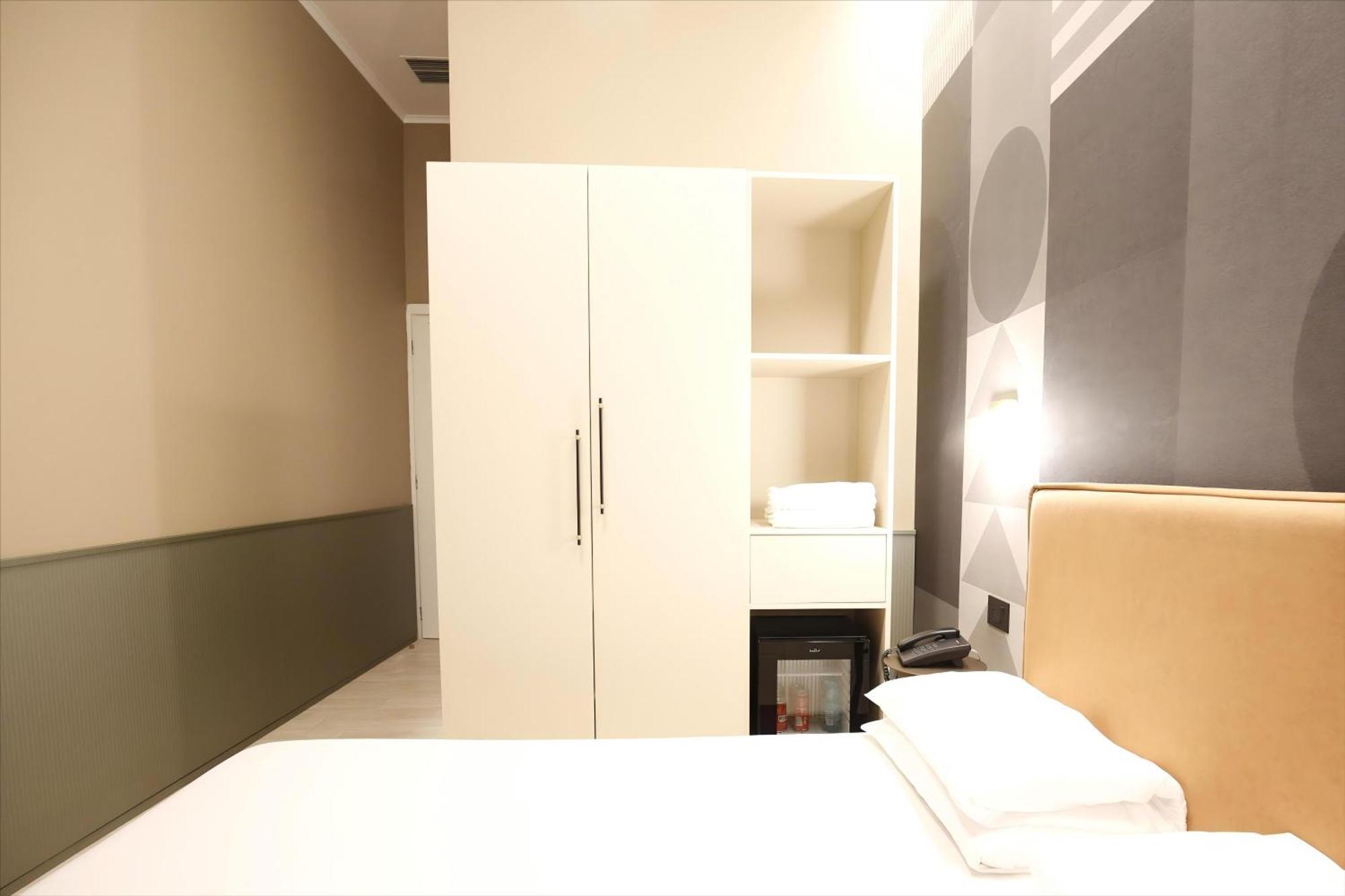 เดอะ บี เพลซ Hotel โรม ภายนอก รูปภาพ