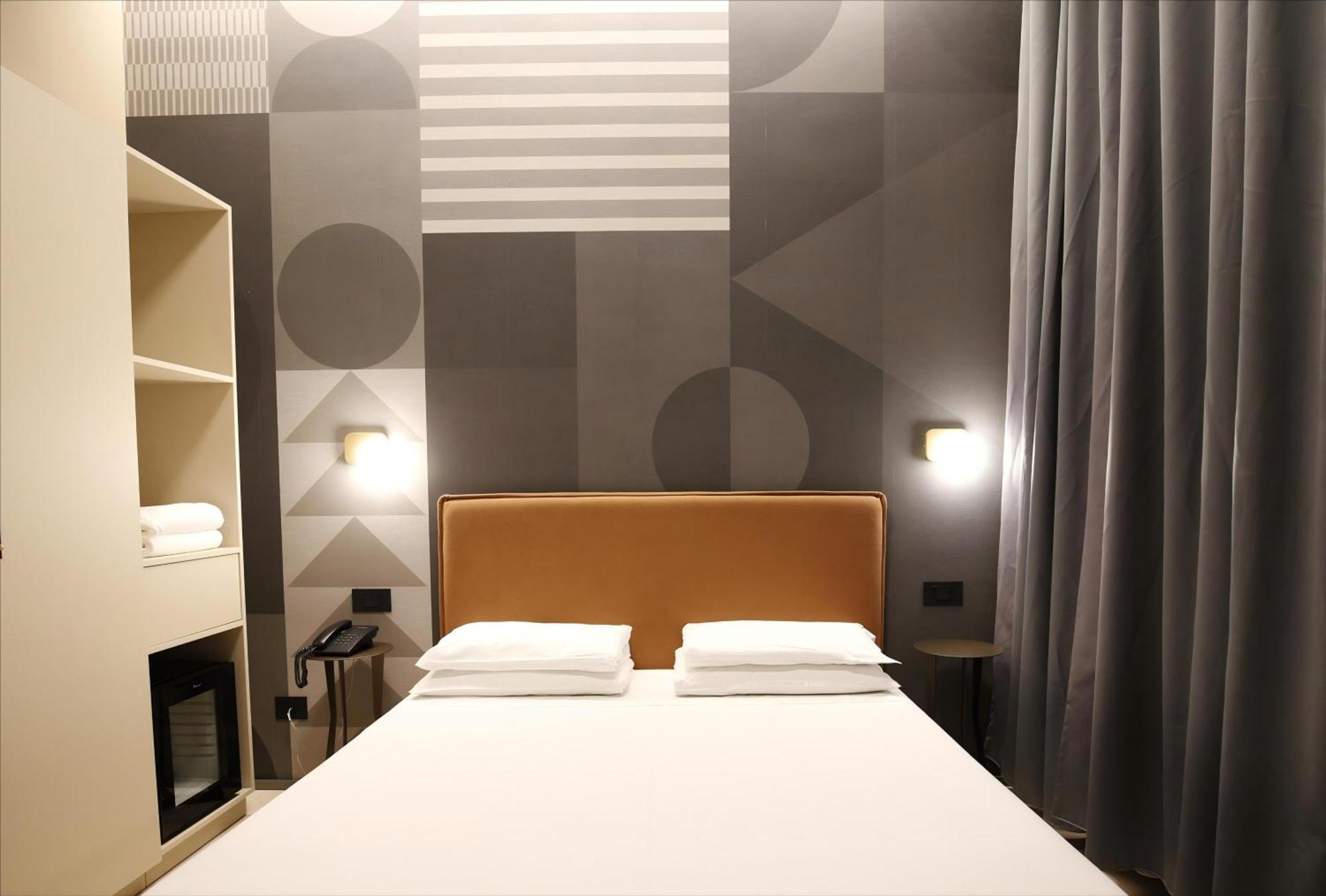 เดอะ บี เพลซ Hotel โรม ภายนอก รูปภาพ
